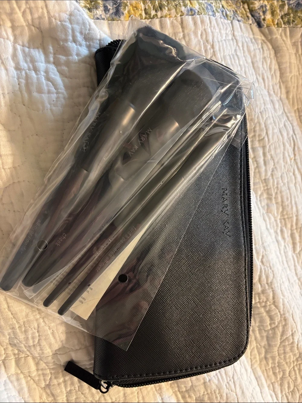 Mary Kay Black Brush Set with Black Zipper Travel Case